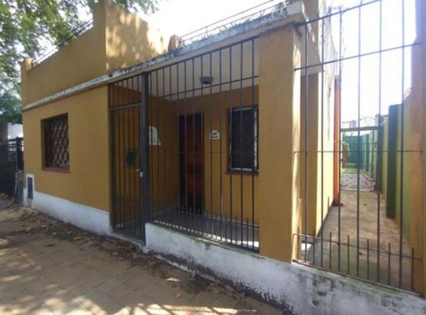 VENTA CASA 3 AMB TEMPERLEY PATIO ACEPTA CUOTAS 5