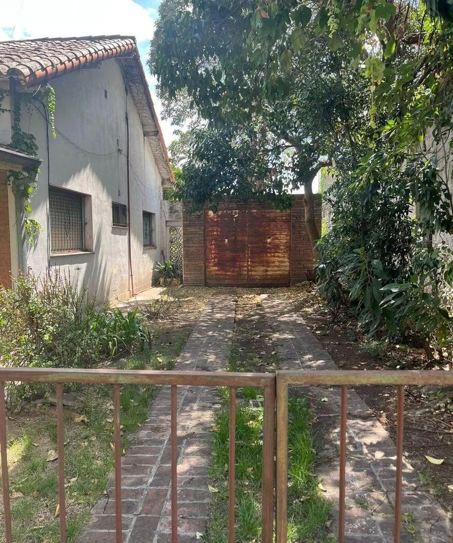 VENTA CASA 3 AMB HURLINGHAM PARA RECICLAR 8