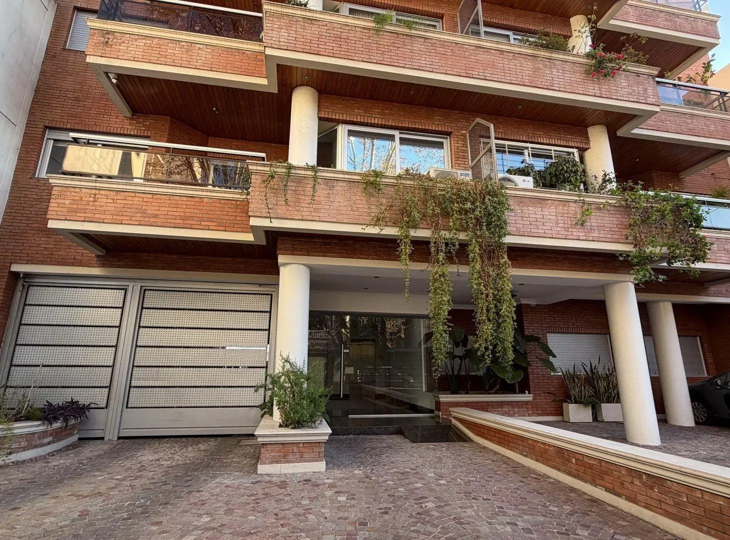 VENTA DEPARTAMENTO 4 AMBIENTES DEVOTO GRAN PATIO 2