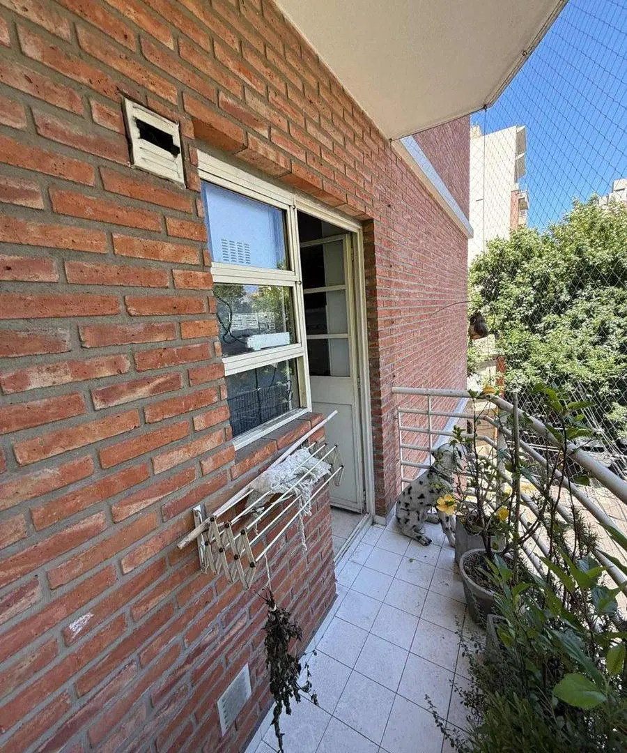 VENTA DTO DE 3 AMBIENTES APTO CREDITO EN FLORES 5