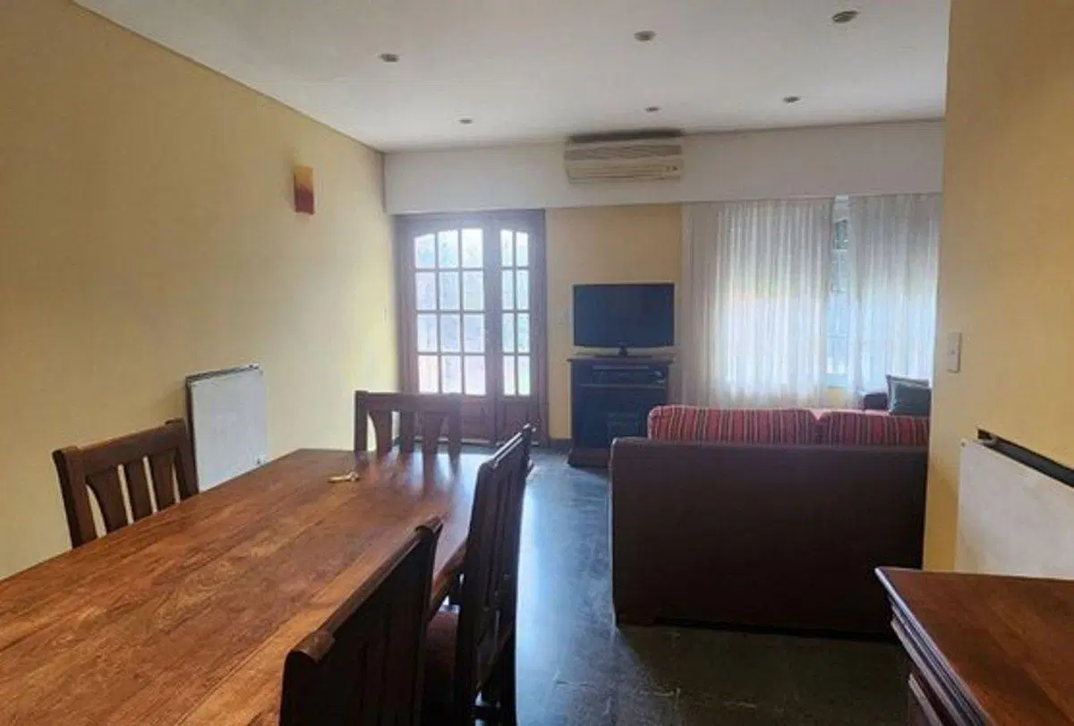 VENTA CASA 3 AMBIENTES LOTE EN ESQUINA TEMPERLEY 4