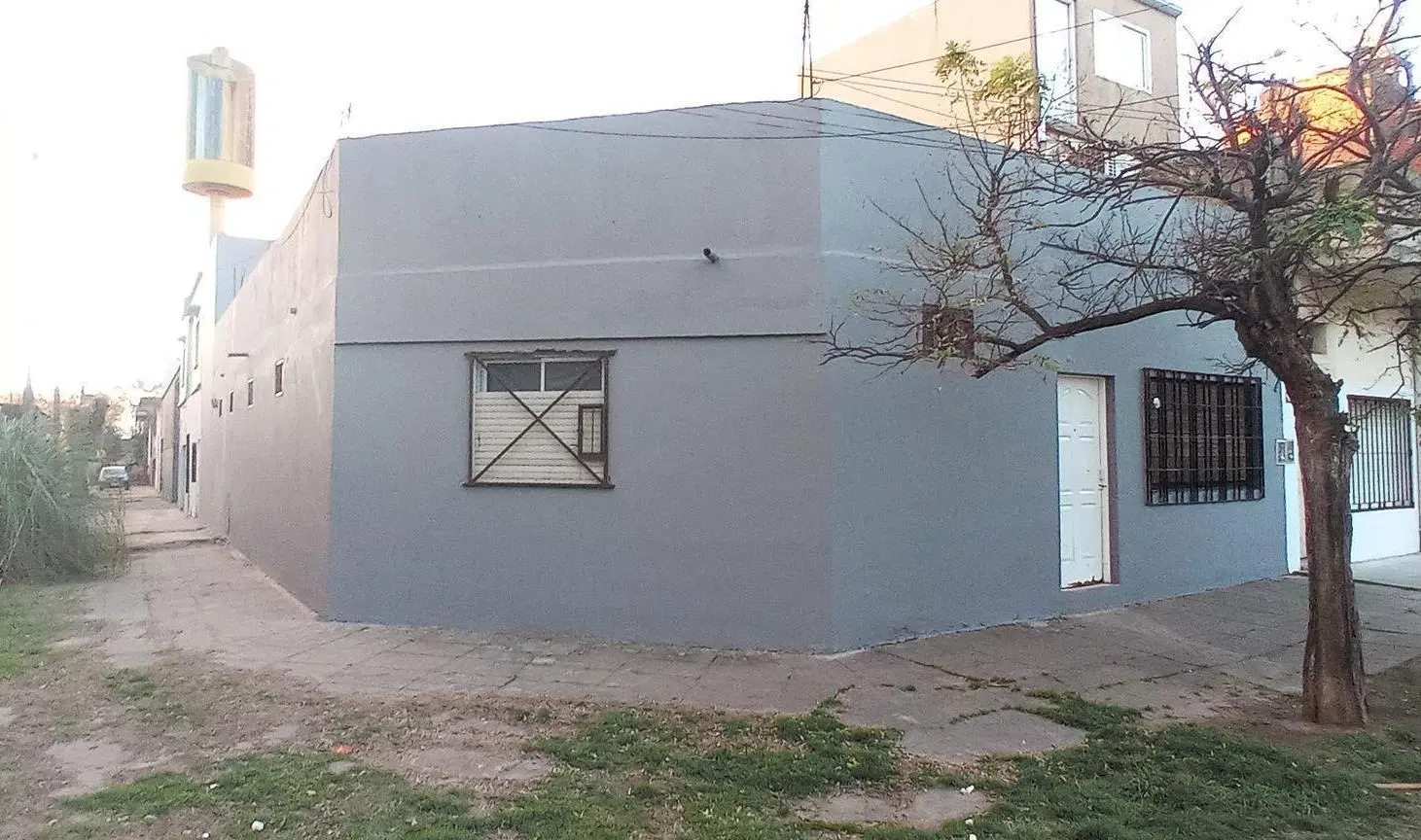 VENTA CASA MULTIFAMILIAR EN CASEROS PETIT HOTEL 5