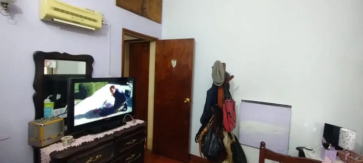 VENTA CASA 4 AMBIENTES LOMAS DEL MIRADOR 4