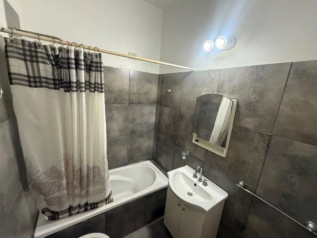 VENTA PH 4 AMBIENTES PALOMAR MORON C/ PATIO 8