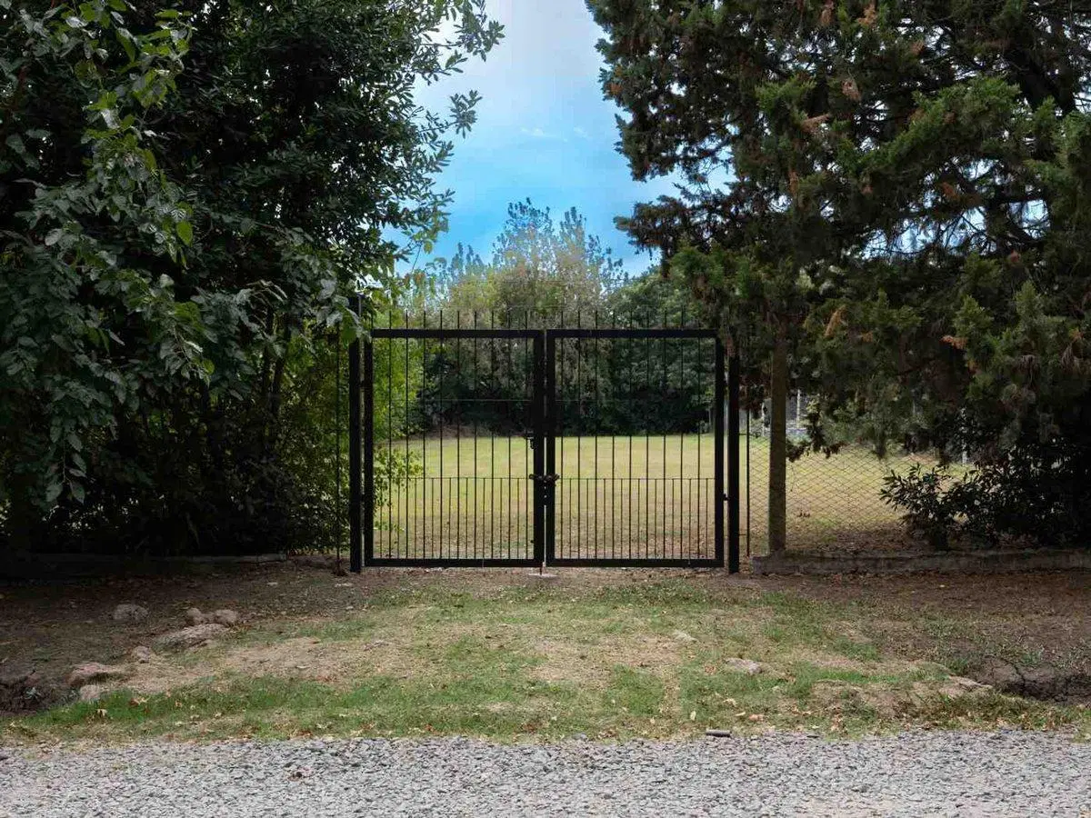 VENTA LOTE ESCOBAR 1400M2 3