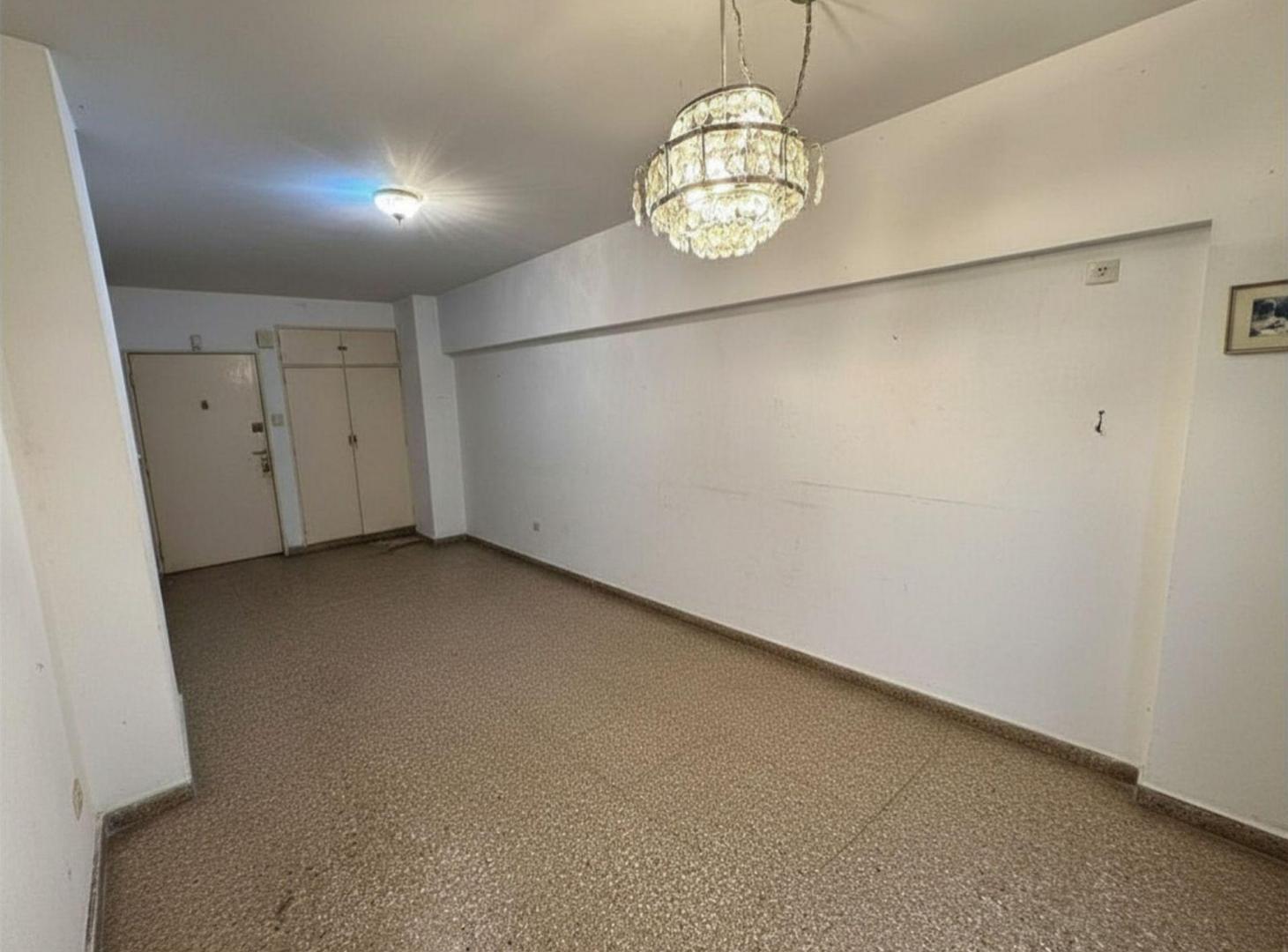 Foto de VENTA DE NUDA PROPIEDAD DPTO 4 AMBIENTES BALVANERA, imagen 1