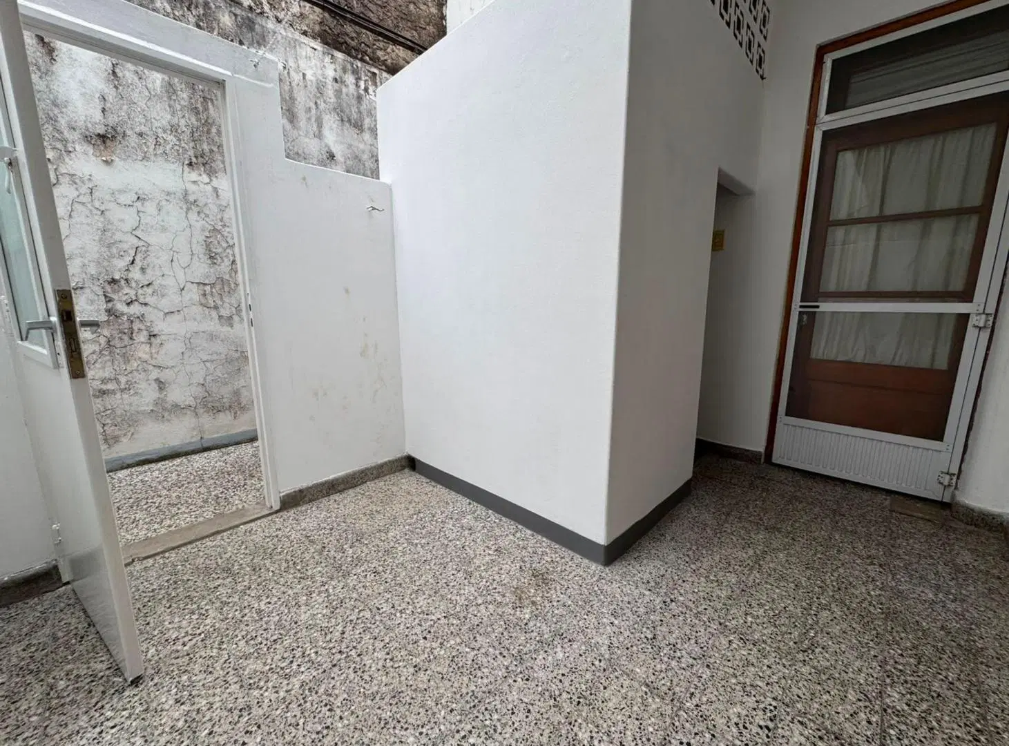 ALQUILER PH 2 AMB CIUDADELA 3