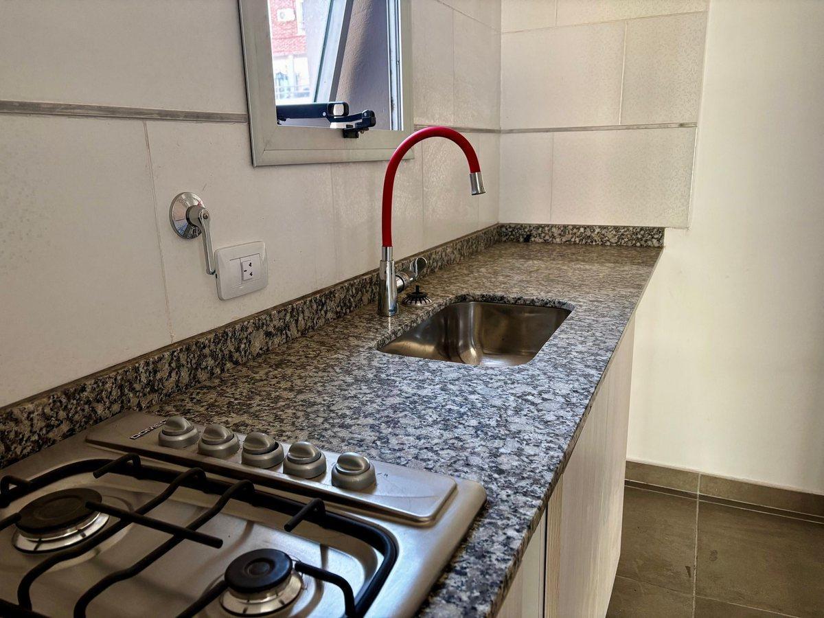 Foto de VENTA 2 AMB BALCON TERRAZA ESTRENAR ADROGUE CENTRO, imagen 5