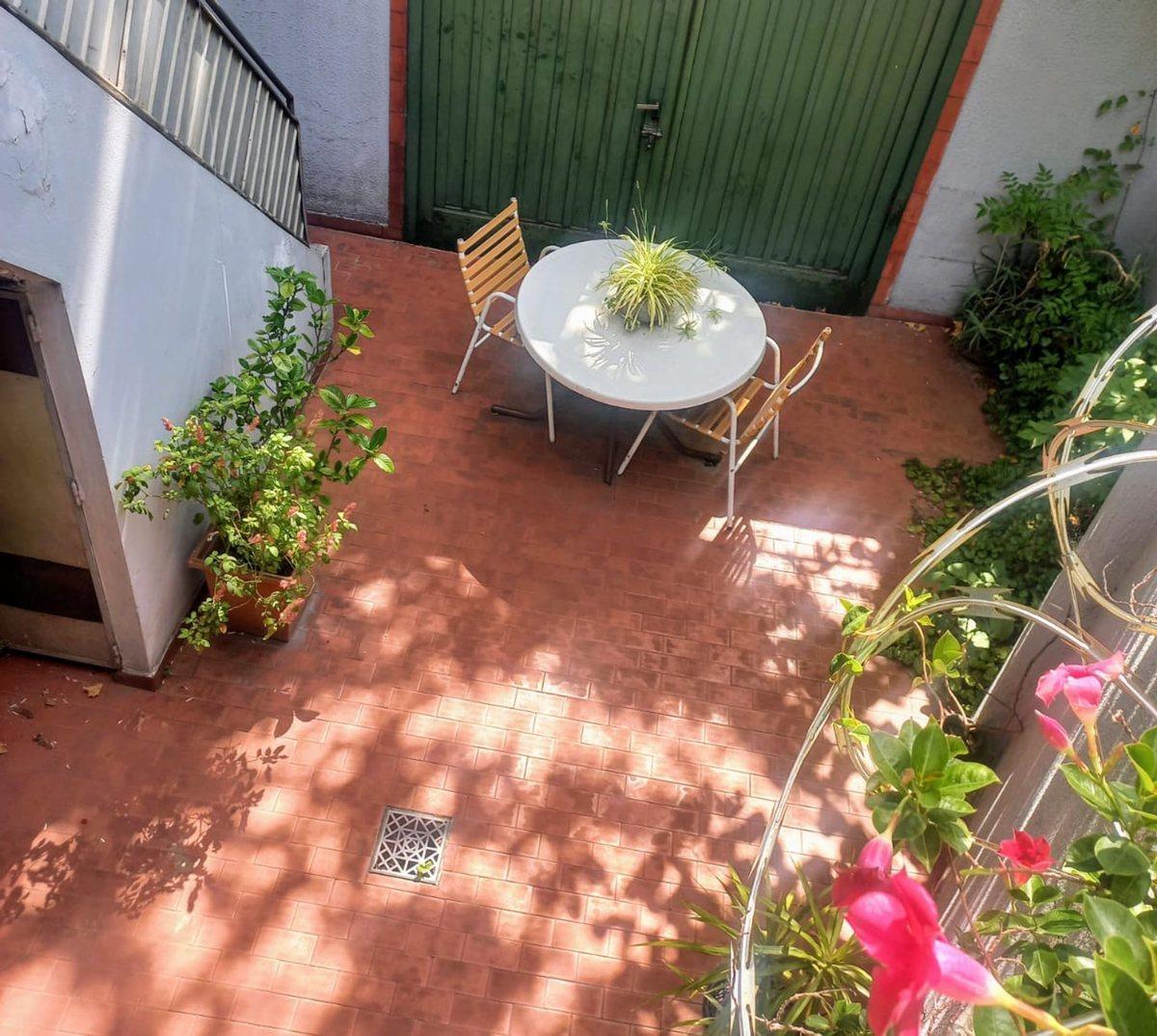 Foto de VENTA PH 3 AMBIENTES LINIERS PATIO APTO CREDITO, imagen 1