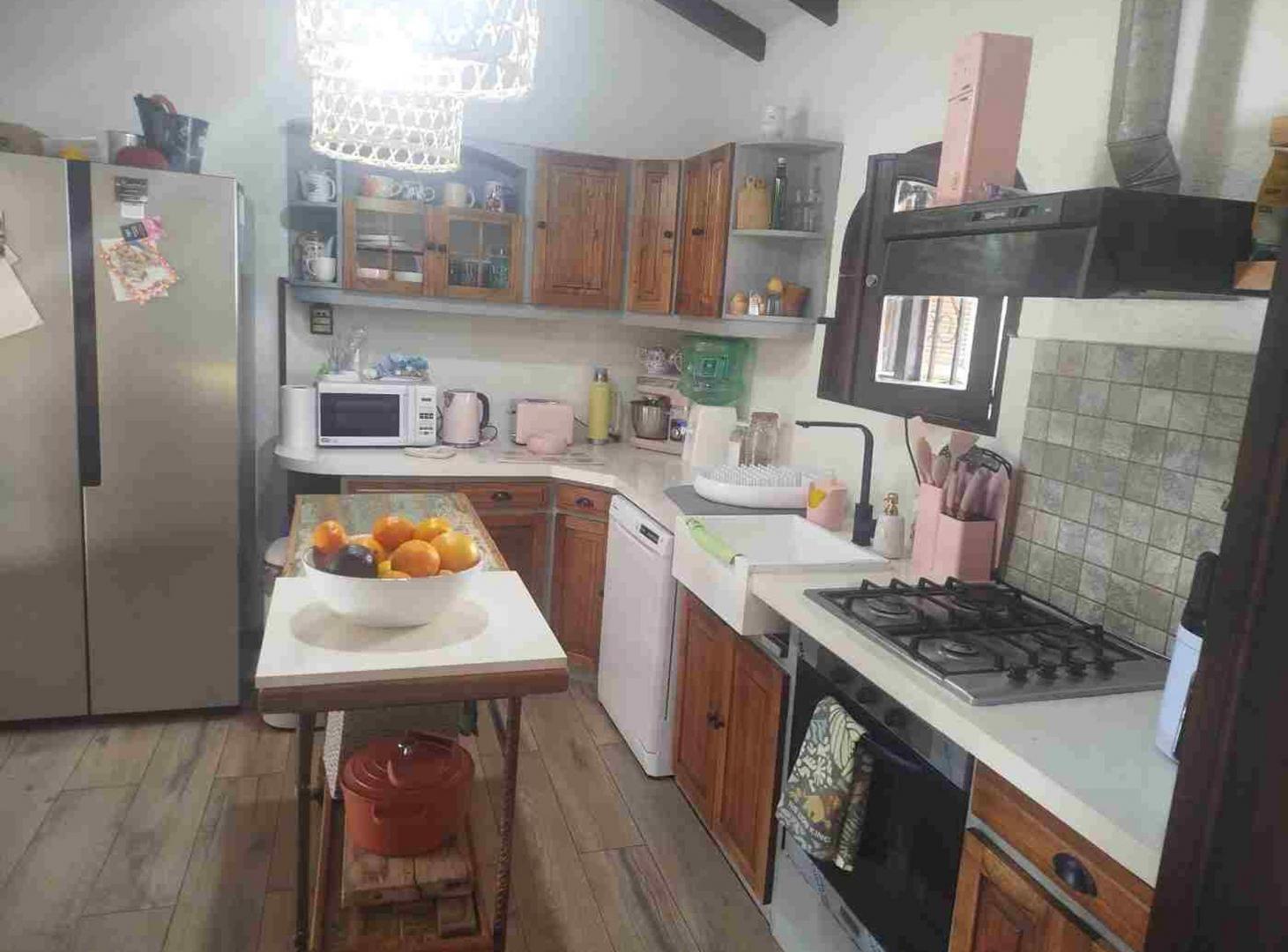 Foto de VENTA CASA 4 AMB JOSE MARMOL PATIO COCHERA PILETA, imagen 2