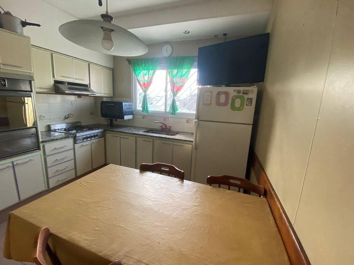 Foto de VENTA PH 5 AMBIENTES CIUDADELA C/LOCAL COMERCIAL, imagen 3
