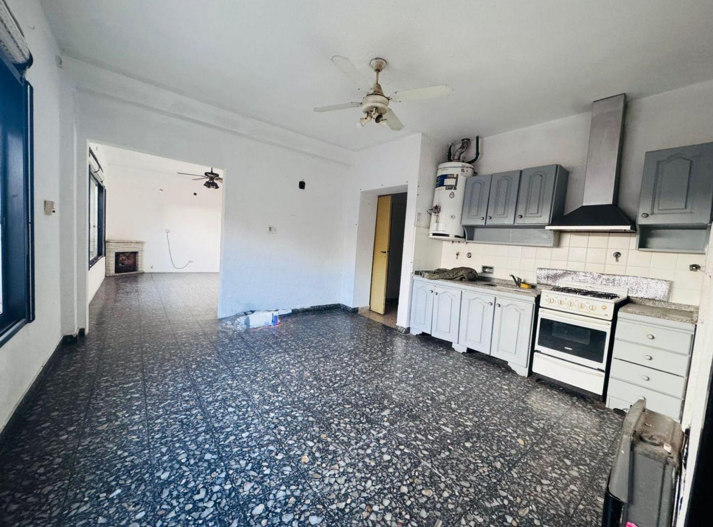 Foto de VENTA PH 4 AMB PALOMAR JARDIN PARRILLA, imagen 4