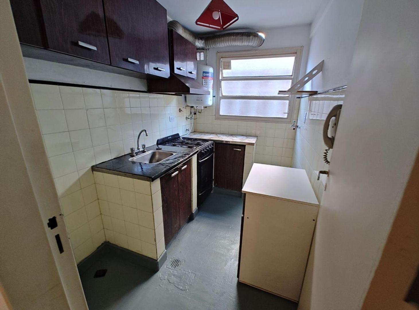 Foto de VENTA DEPARTAMENTO 2 AMBIENTES LINIERS, imagen 2