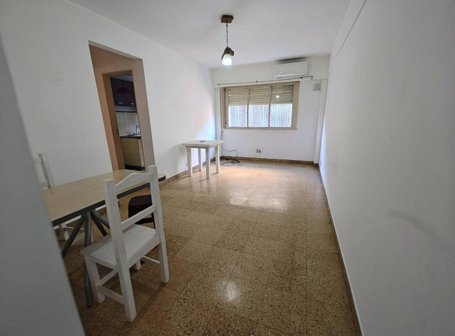 Foto de VENTA DEPARTAMENTO 2 AMBIENTES LINIERS, imagen 5
