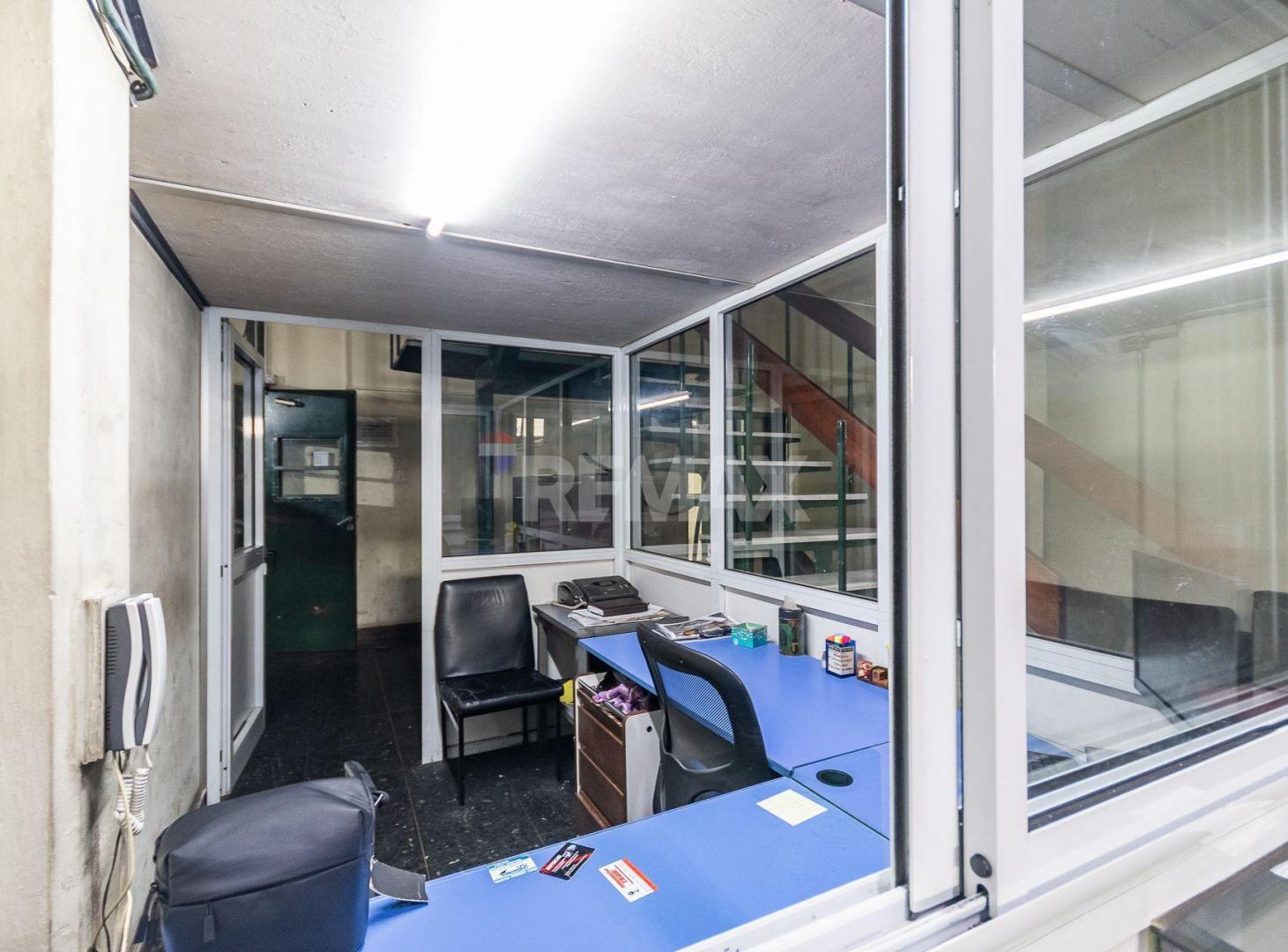 Foto de VENTA GALPON INDUSTRIAL CIUDADELA 2800 M2 CONSULTE, imagen 5