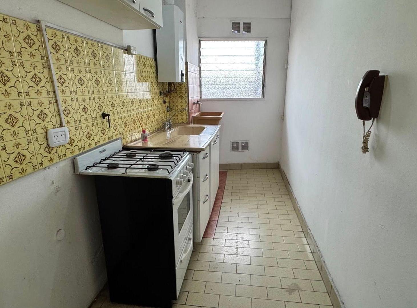 Foto de VENTA DEPARTAMENTO 2 AMBIENTES RAMOS MEJÍA BALCÓN, imagen 3