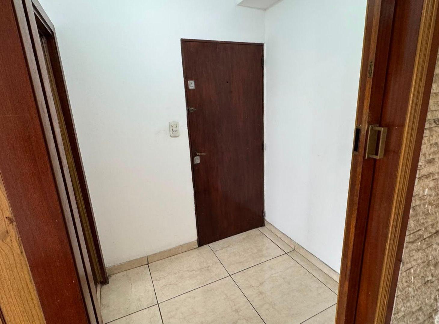 Foto de VENTA DEPARTAMENTO 2 AMBIENTES RAMOS MEJÍA BALCÓN, imagen 1