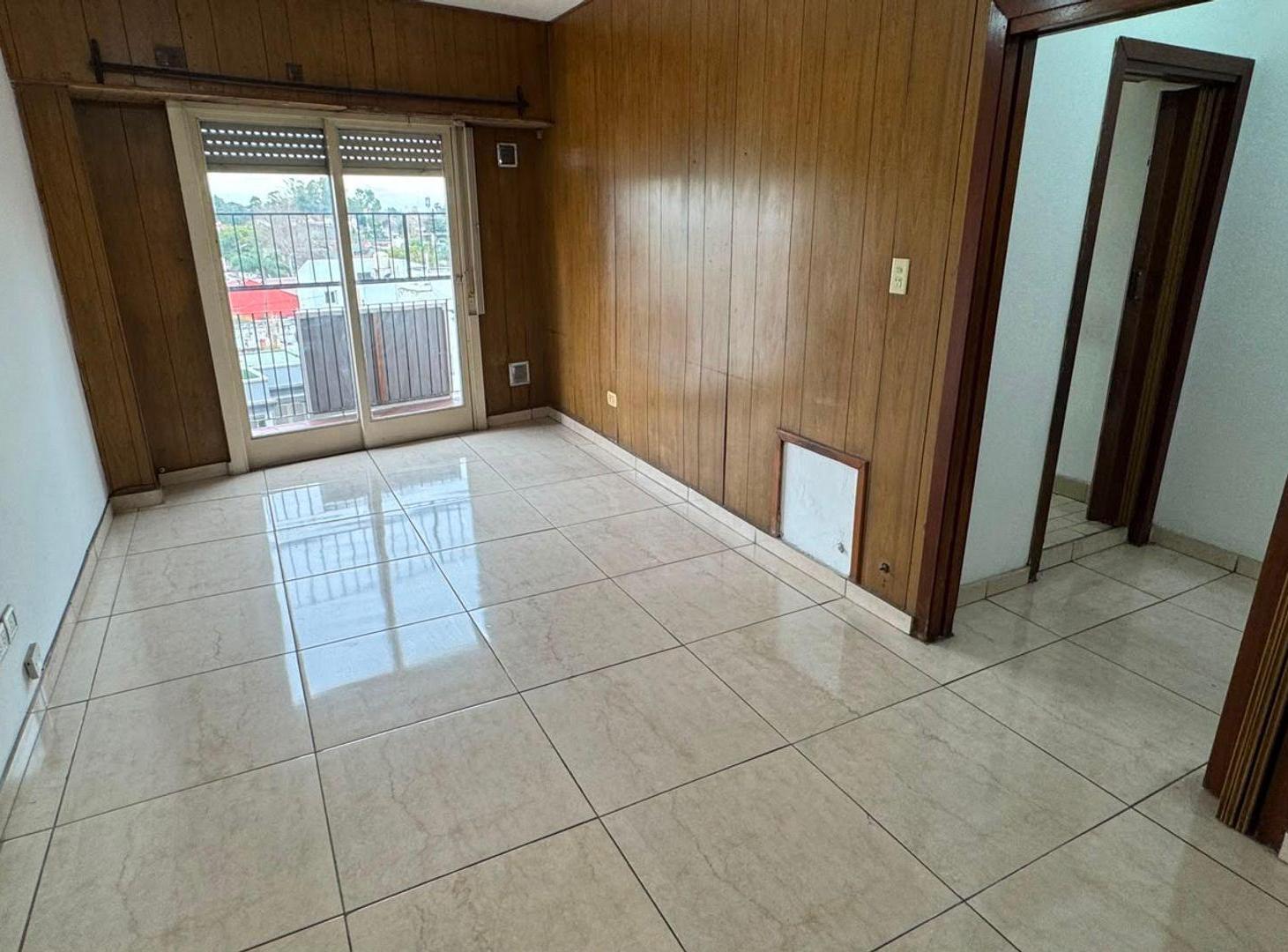 Foto de VENTA DEPARTAMENTO 2 AMBIENTES RAMOS MEJÍA BALCÓN, imagen 4