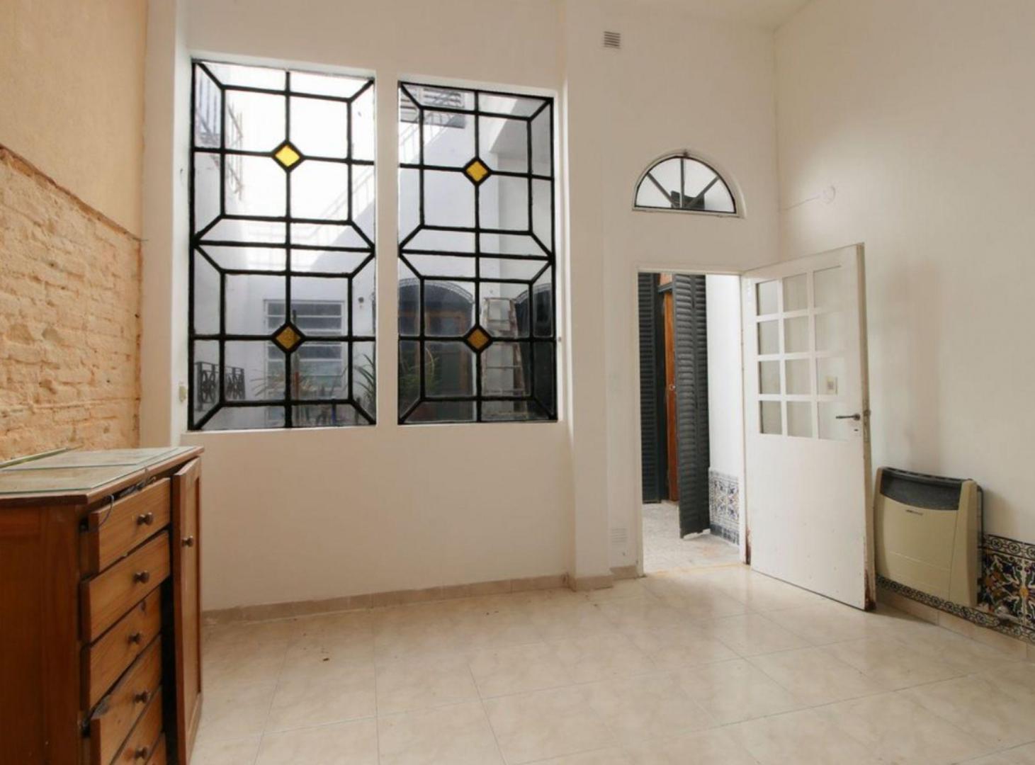 Foto de VENTA PH TIPO CASA 5 AMBIENTES FLORESTA, imagen 1