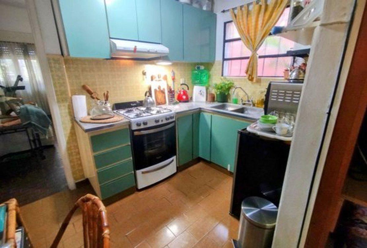 Foto de VENTA CASA 4 AMB TEMPERLEY APTO CREDITO PATIO COCH, imagen 3