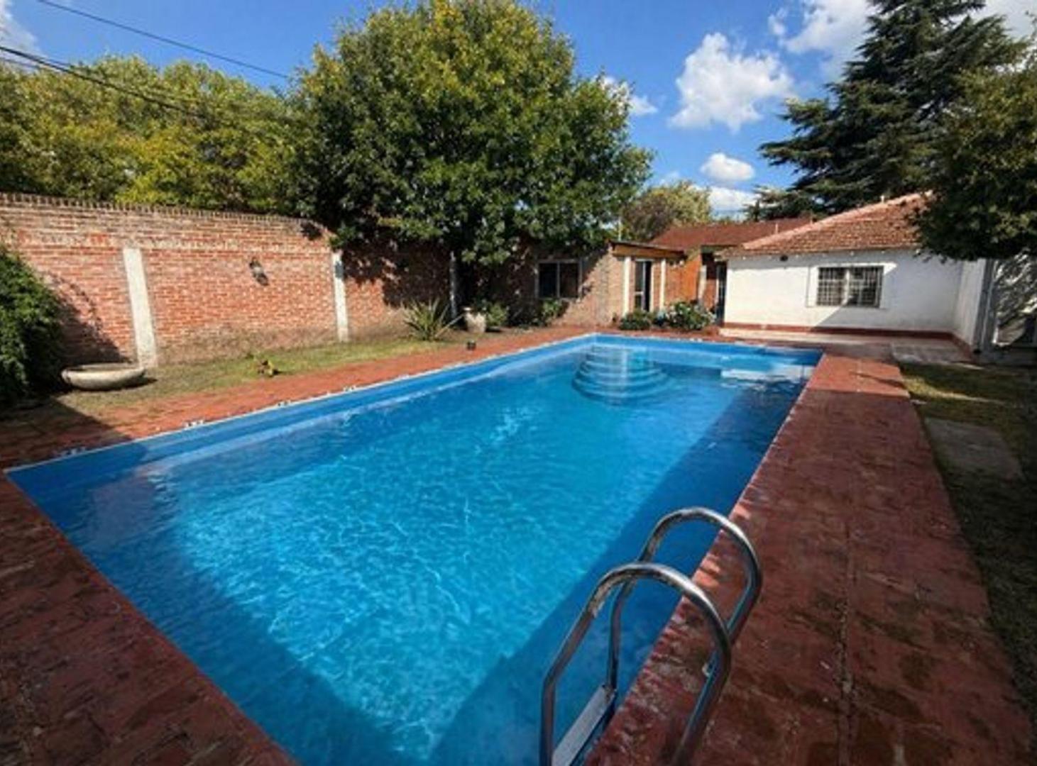 Foto de ALQUILER CASA 4 AMB CIUDAD EVITA CON PILETA, imagen 4