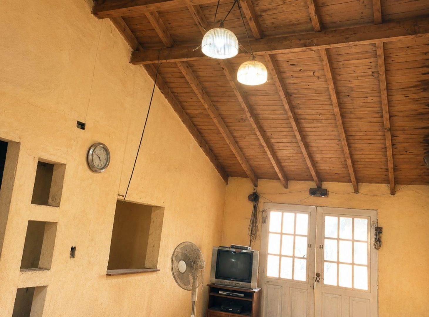 Foto de VENTA CASA 4 AMB SOBRE LOTE PROPIO MONTE GRANDE, imagen 4