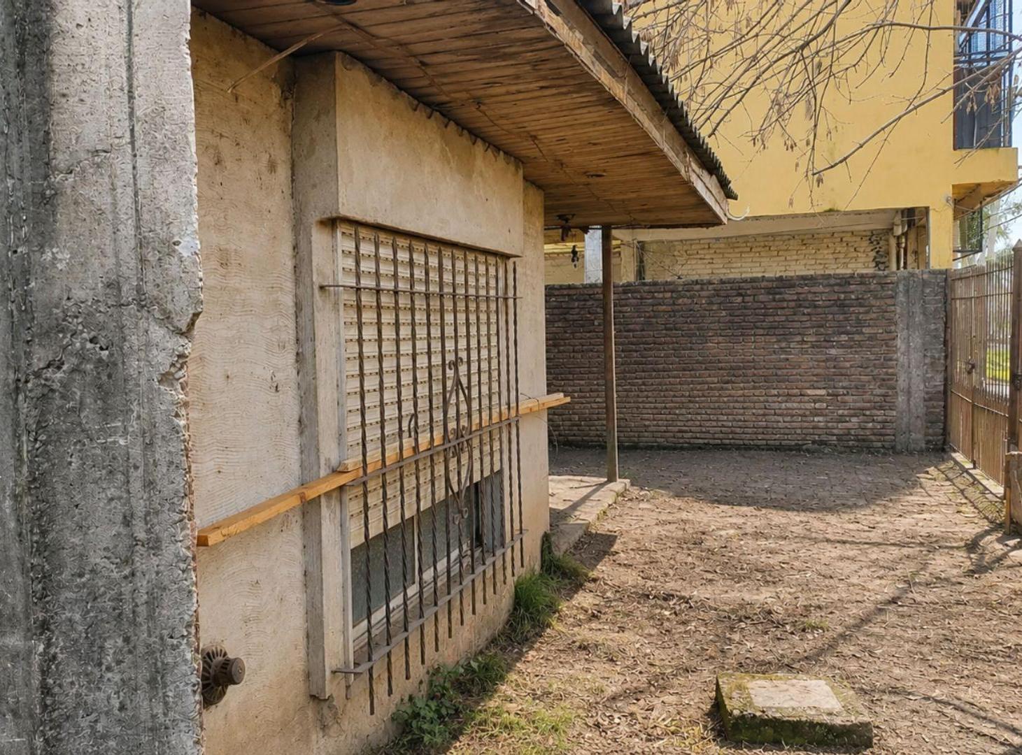 Foto de VENTA CASA 4 AMB SOBRE LOTE PROPIO MONTE GRANDE, imagen 3