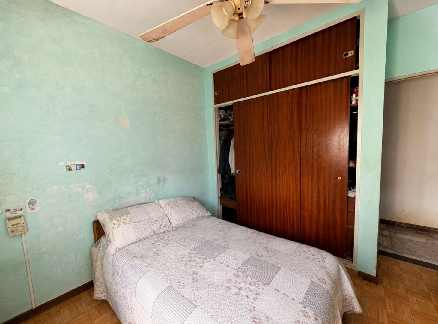 Foto de VENTA CASA 4 AMBIENTES LINIERS + LOCAL LOTE 336M2, imagen 5