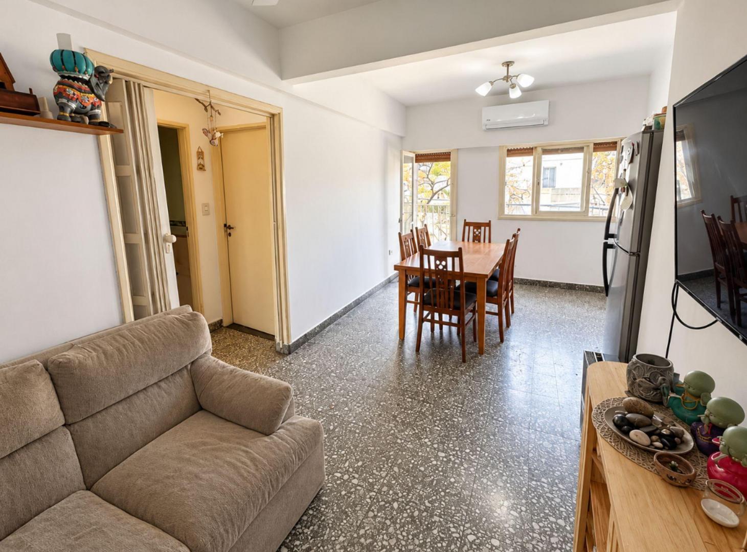 Foto de VENTA PH 3 AMBIENTES MATADEROS BALCON Y BAJAS EXP, imagen 1
