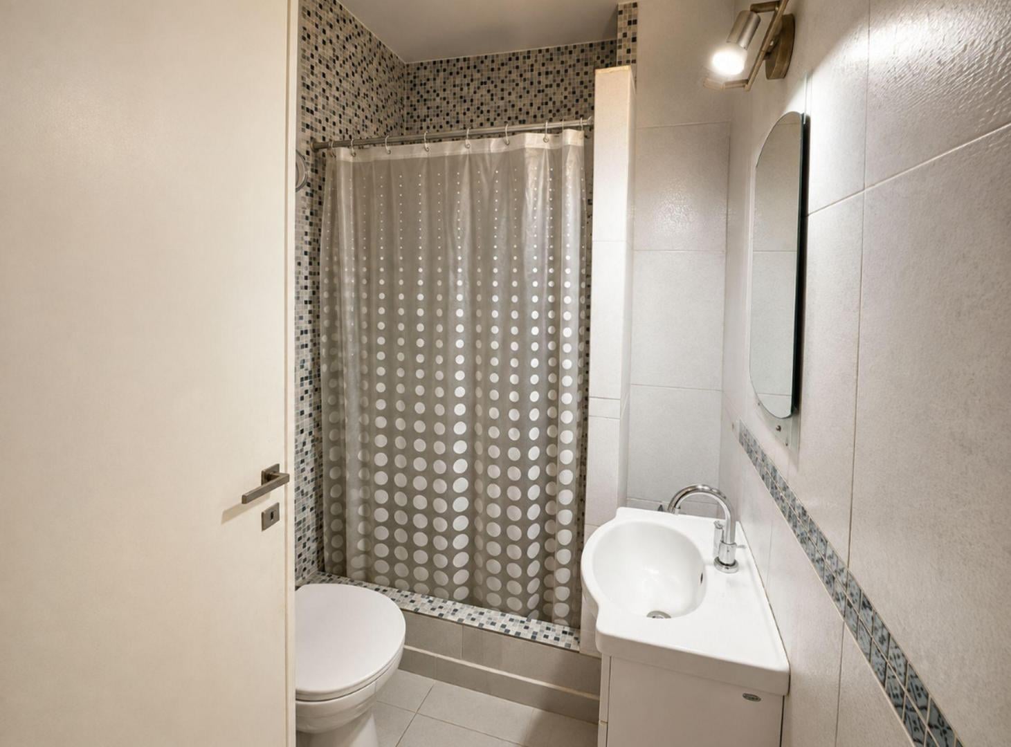 Foto de VENTA PH 3 AMBIENTES MATADEROS BALCON Y BAJAS EXP, imagen 3