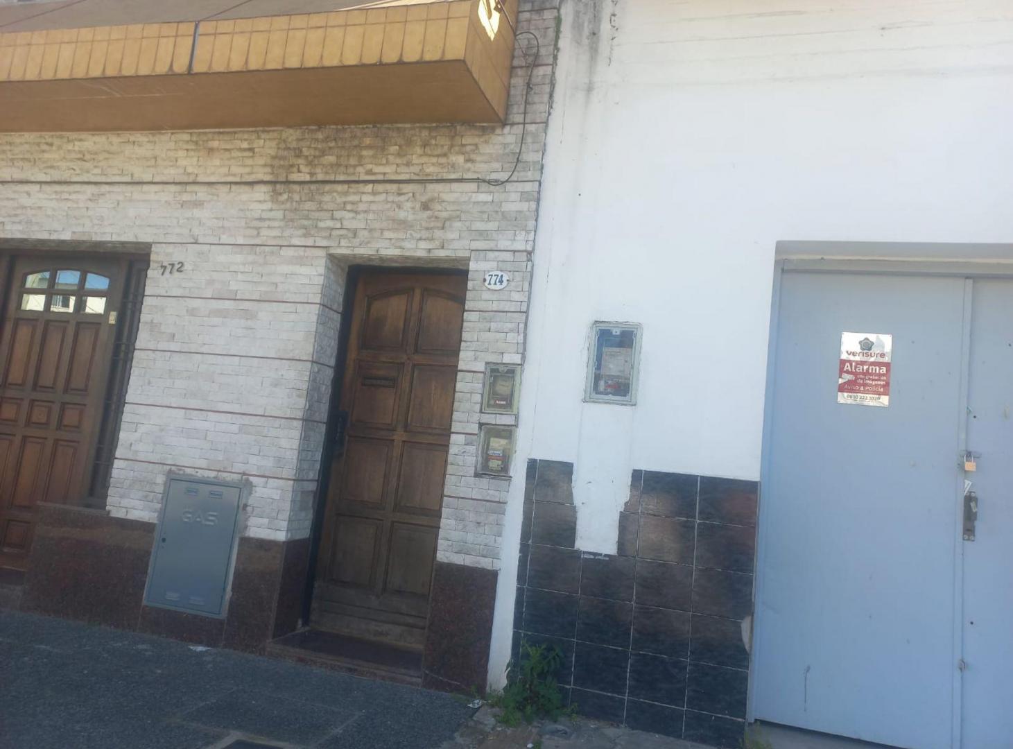 Foto de VENTA PH 6 AMBIENTES LOMAS DEL MIRADOR LA MATANZA, imagen 4
