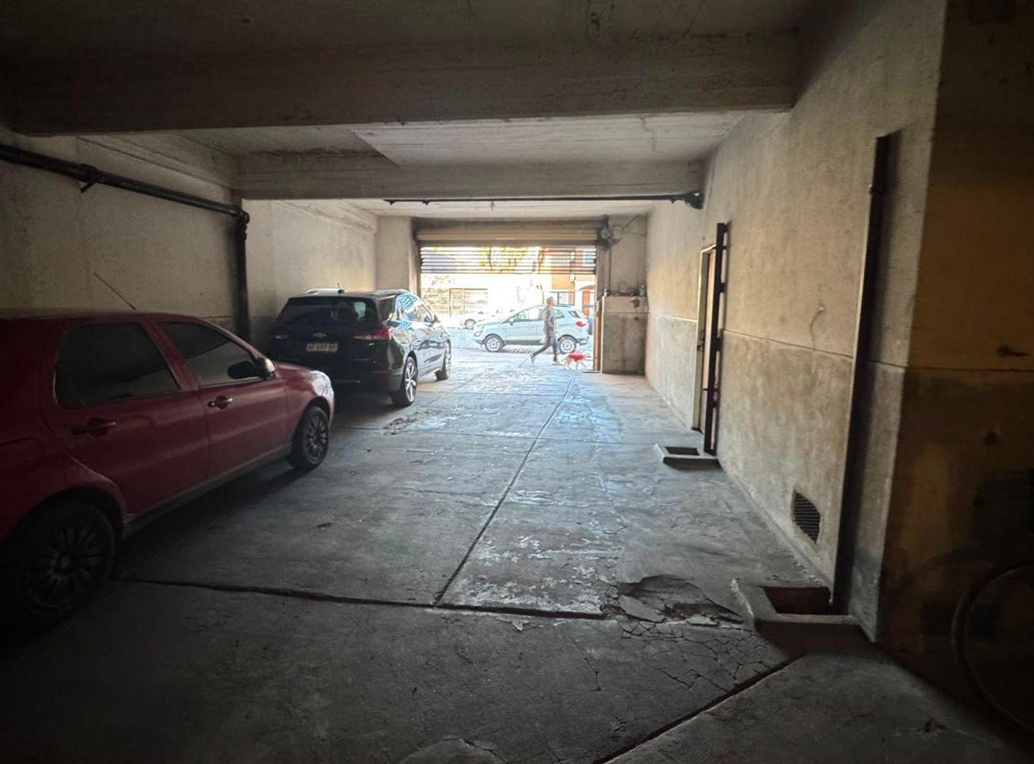Foto de VENTA DE COCHERA CUBIERTA VERSALLES OPORTUNIDAD, imagen 1