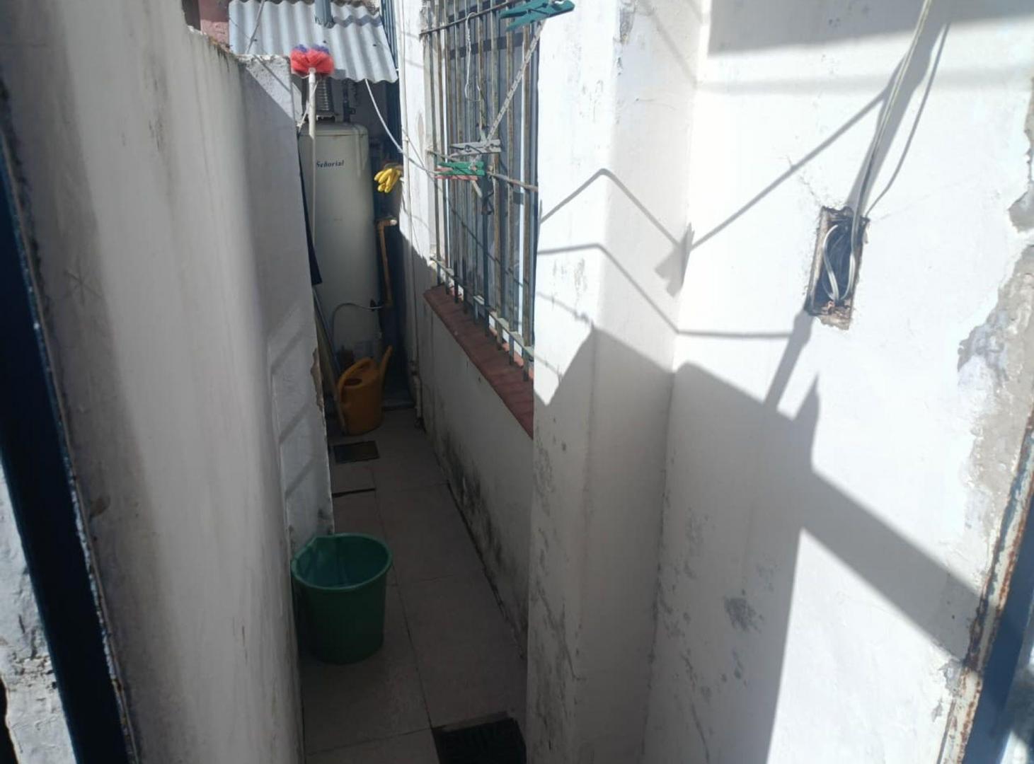 Foto de VENTA PH 2 AMBIENTES BERNAL, imagen 4