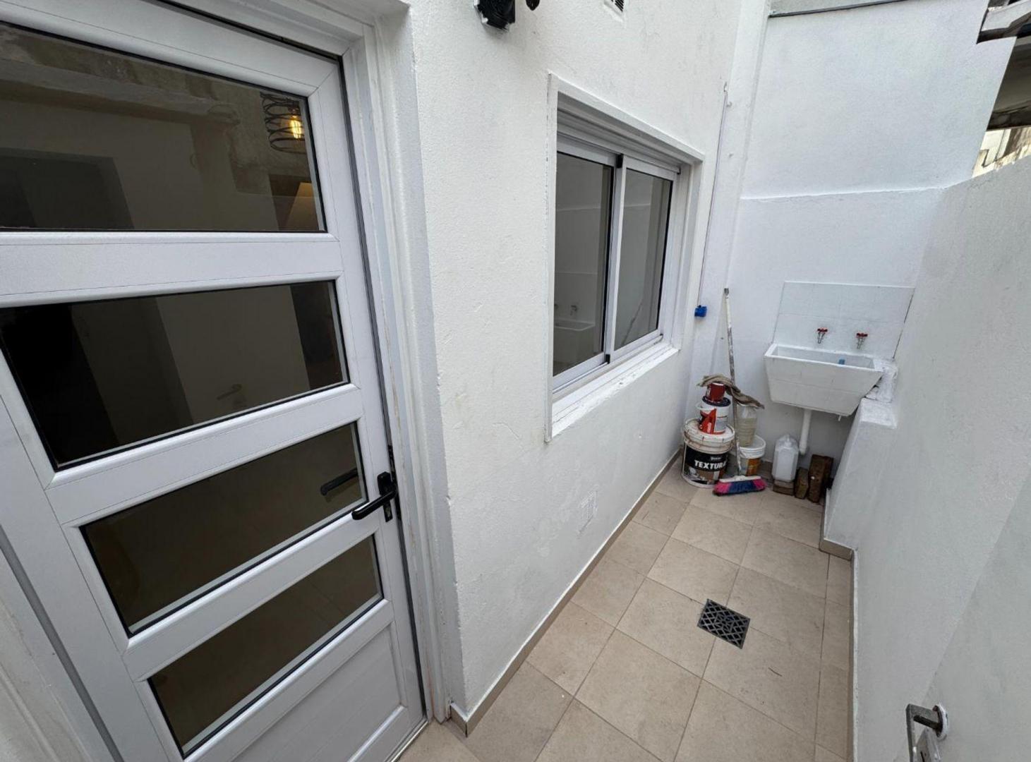Foto de VENTA PH 2 AMBIENTES LINIERS TERRAZA IMPECABLE, imagen 1