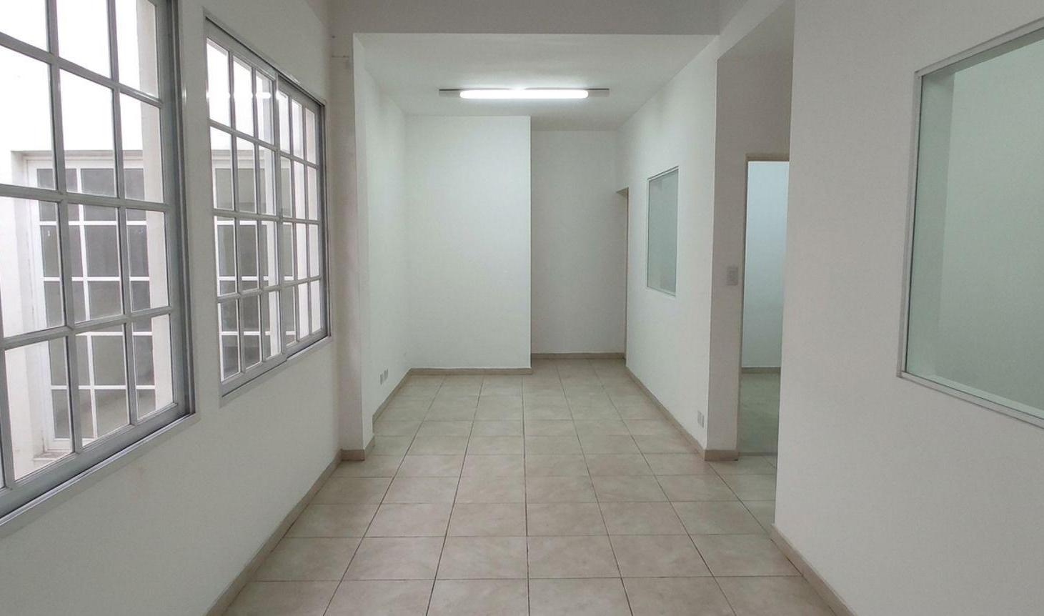 Foto de VENTA CASA 4 AMBIENTES FLORESTA OFICINAS PERMUTA, imagen 4