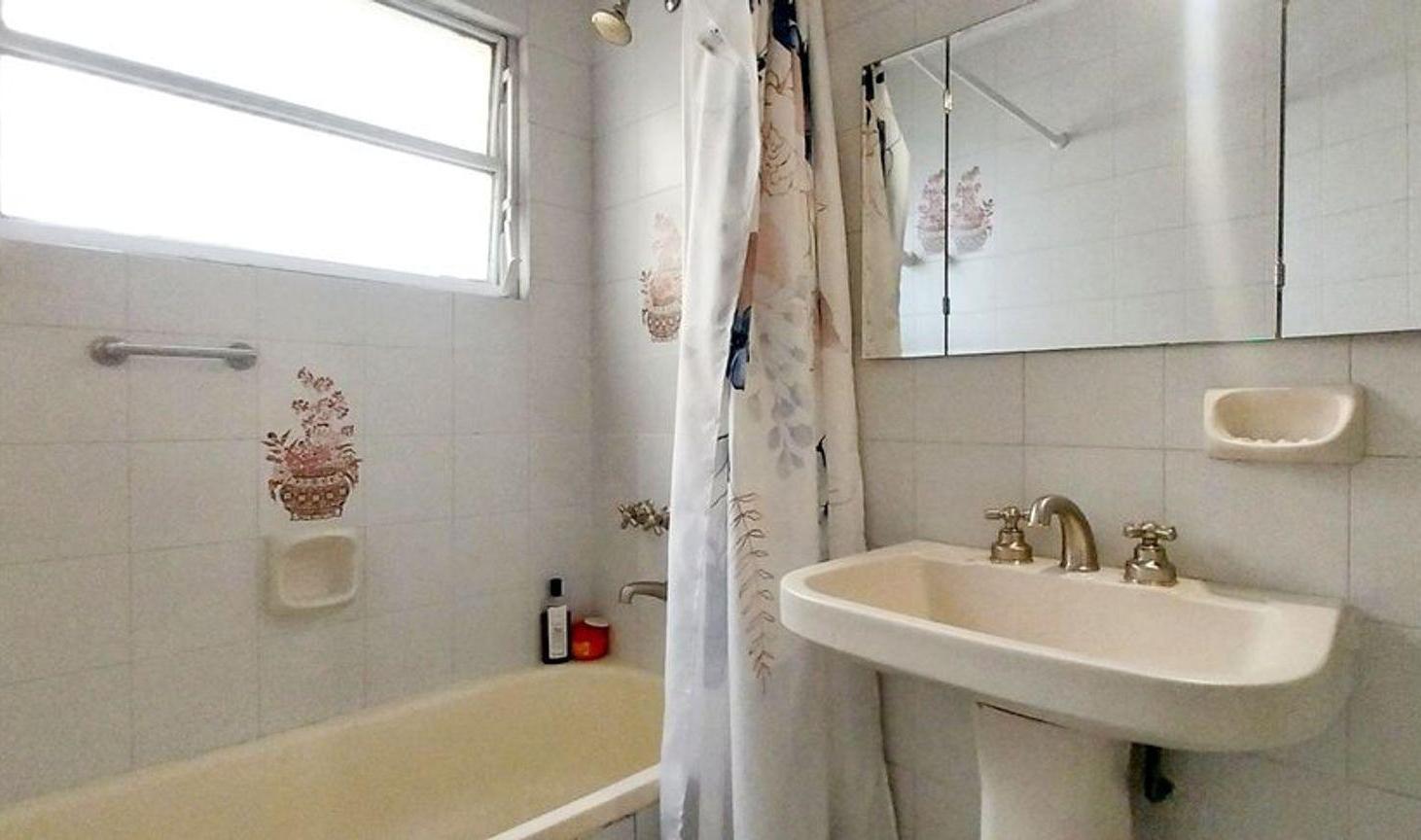 Foto de VENTA DEPARTAMENTO 3 AMB APTO CREDITO LOMAS DE ZAM, imagen 3