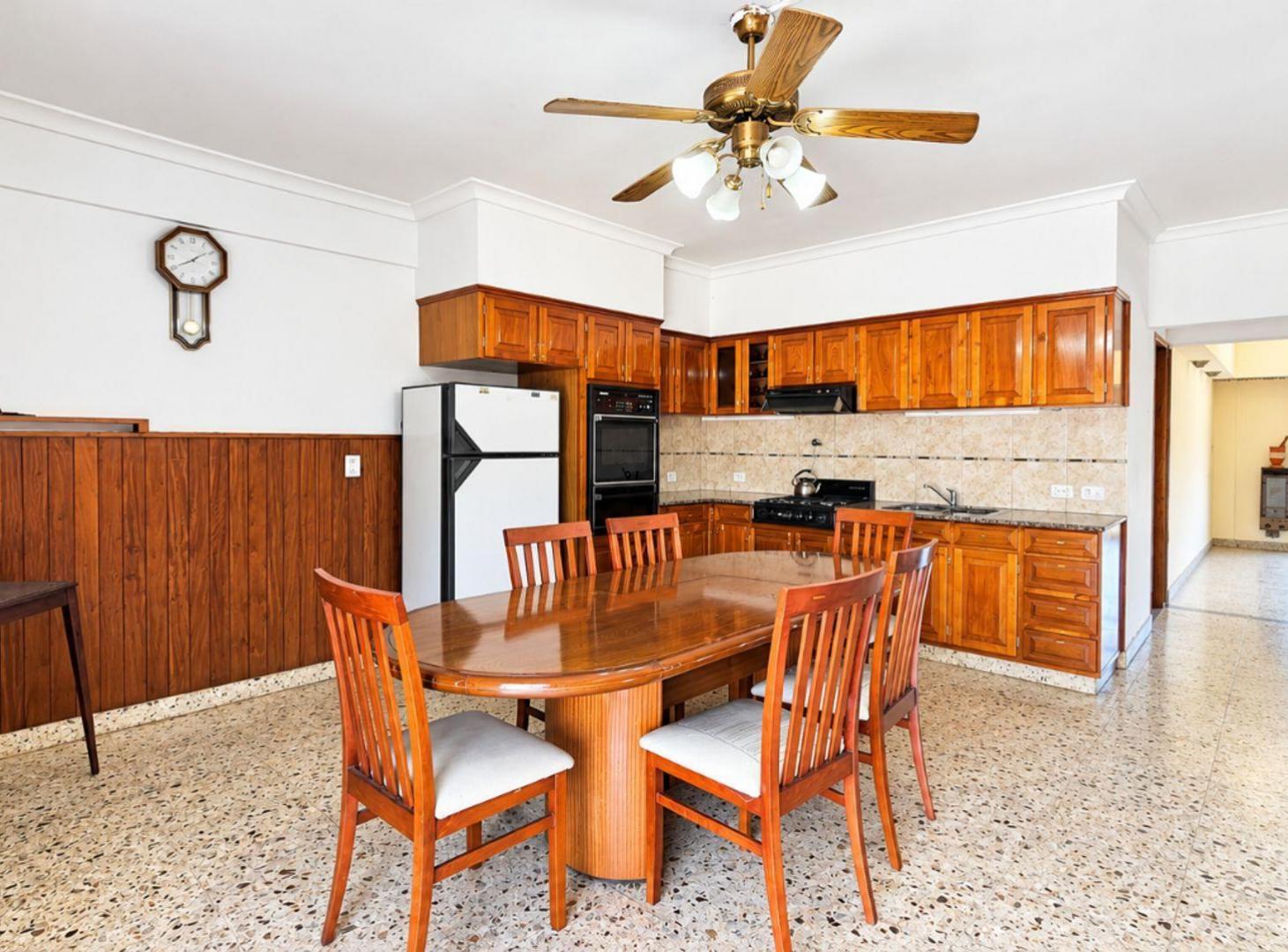 Foto de VENTA CASA 4 AMBIENTES CON DEPOSITO VILLA MADERO, imagen 3