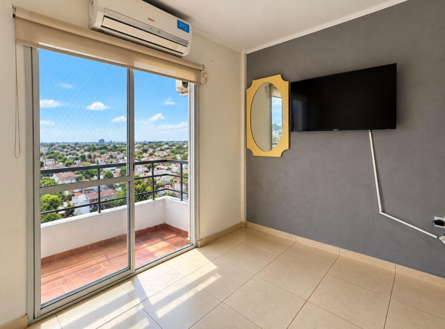 Foto de VENTA DEPARTAMENTO 2 AMBIENTES HAEDO VISTA ABIERTA, imagen 1