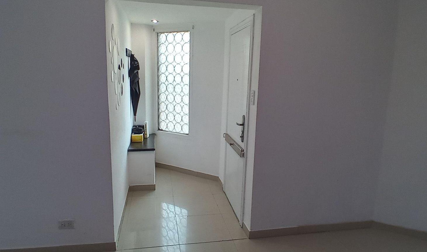 Foto de VENTA CASA 3 AMBIENTES LINIERS PATIO TERRAZA, imagen 2
