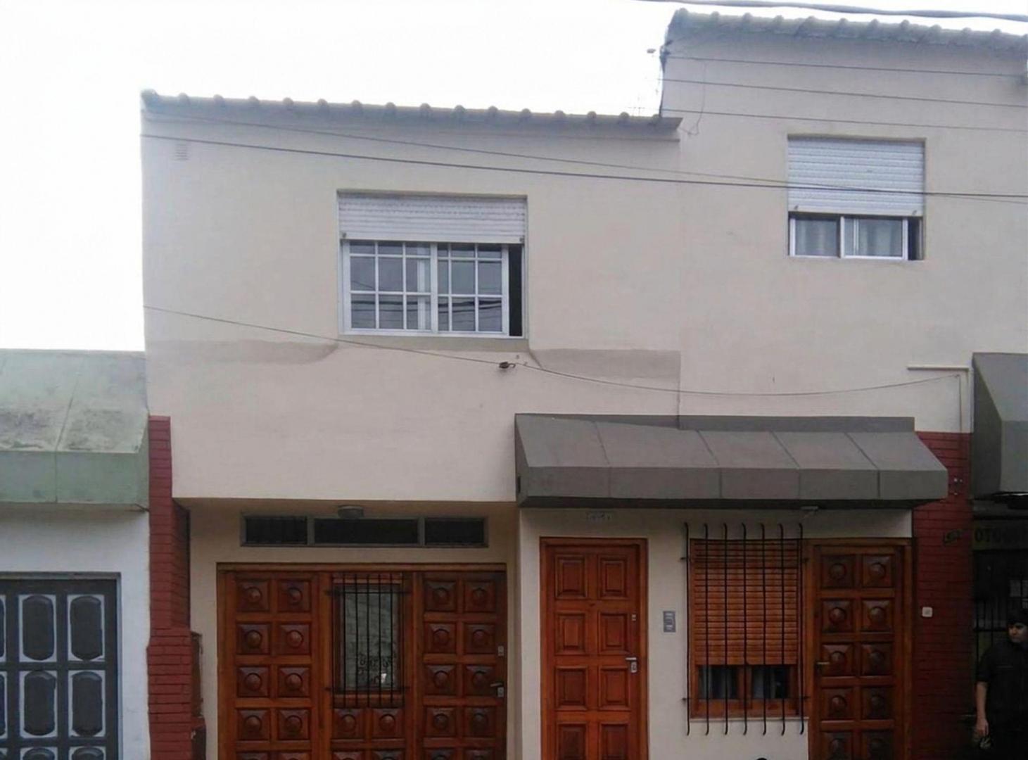 Foto de VENTA PH 4 AMBIENTES HAEDO PATIO LAVADERO, imagen 1