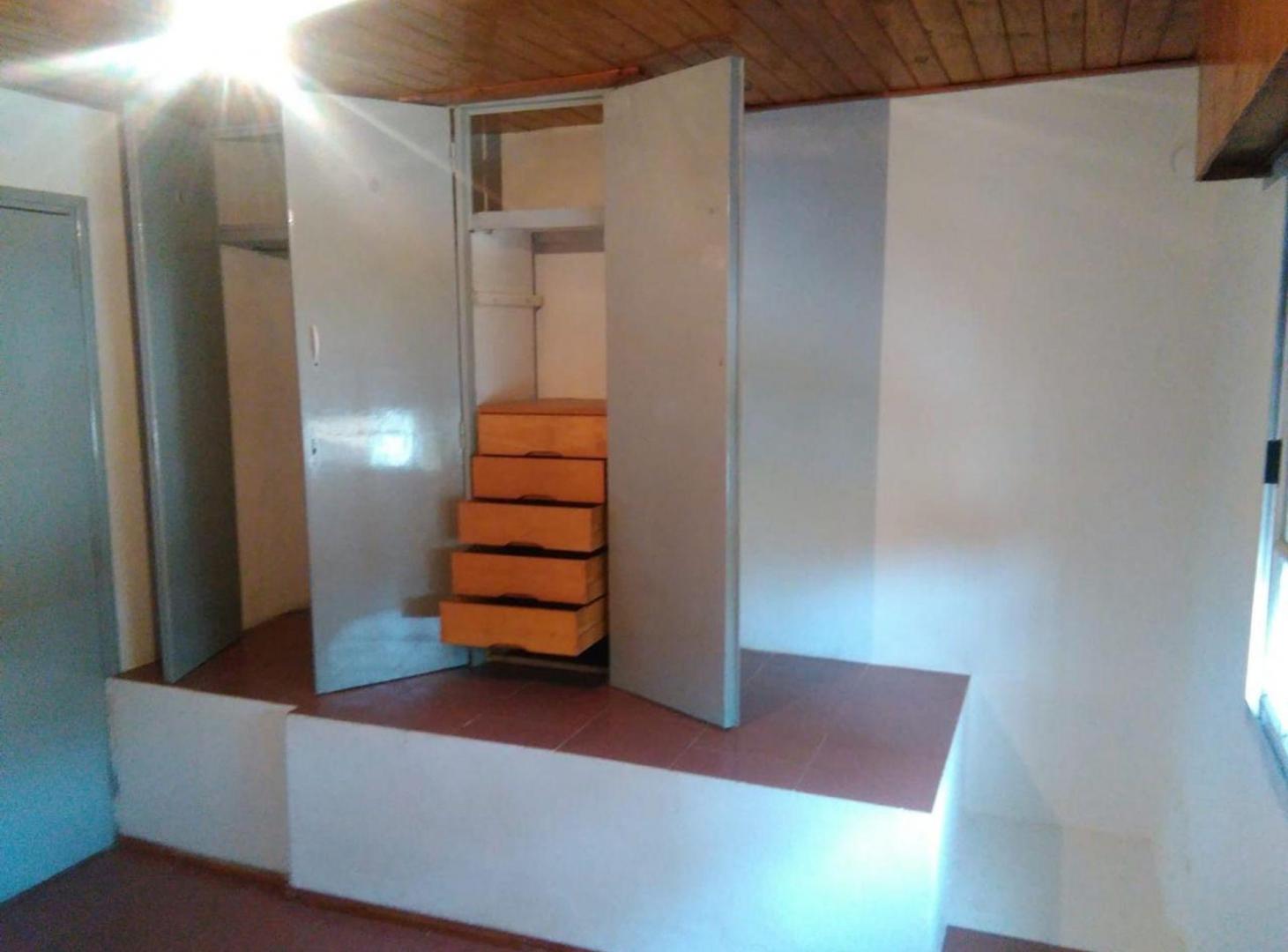 Foto de VENTA PH 4 AMBIENTES HAEDO PATIO LAVADERO, imagen 3