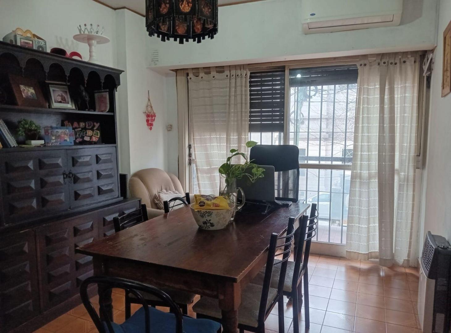 Foto de VENTA DTO 3 AMB AL FRENTE CON BALCON CONSTITUCION, imagen 3