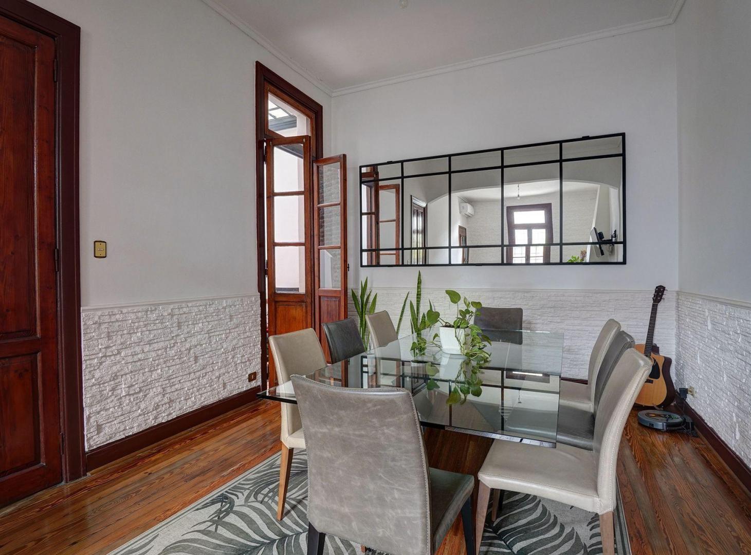 Foto de VENTA CASA 4 AMBIENTES LINIERS EXCELENTE ESTADO, imagen 2
