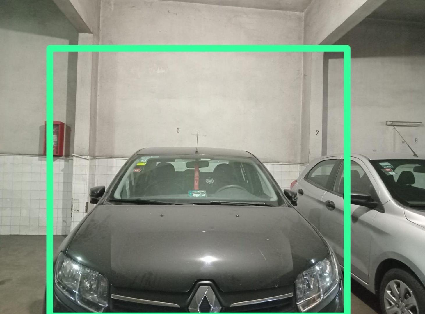 Foto de VENTA 2 COCHERAS FIJAS CUBIERTAS EN LINIERS, imagen 2
