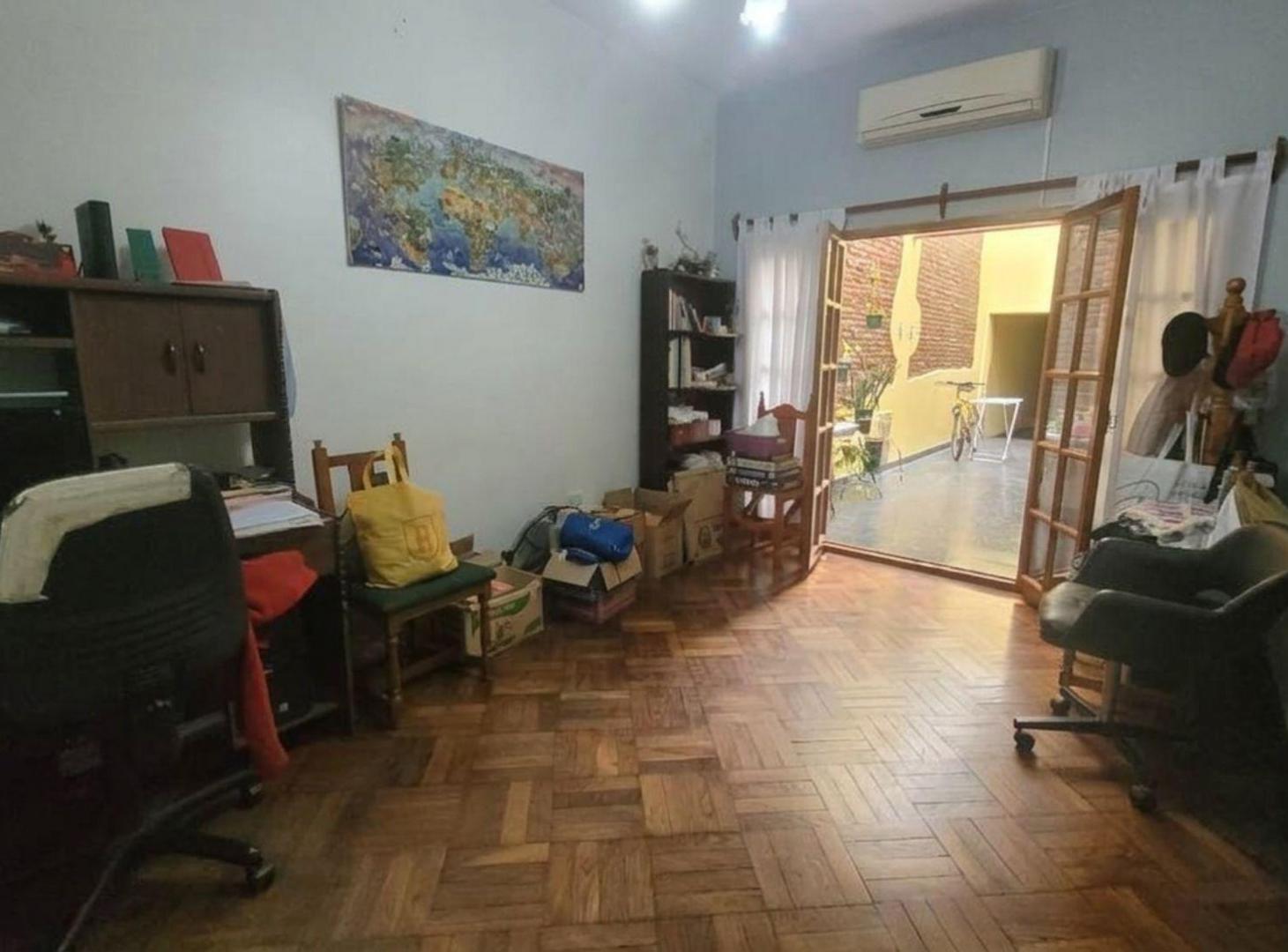 Foto de VENTA CASA 6 AMB LINIERS CON LOCAL MULTIFAMILIAR, imagen 3