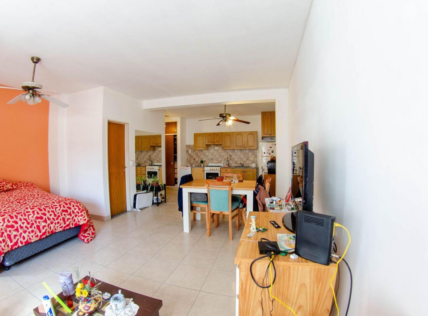 Foto de VENTA DEPTO. 1 AMBIENTE DIVISIBLE 39 M2 VILLA LURO, imagen 3