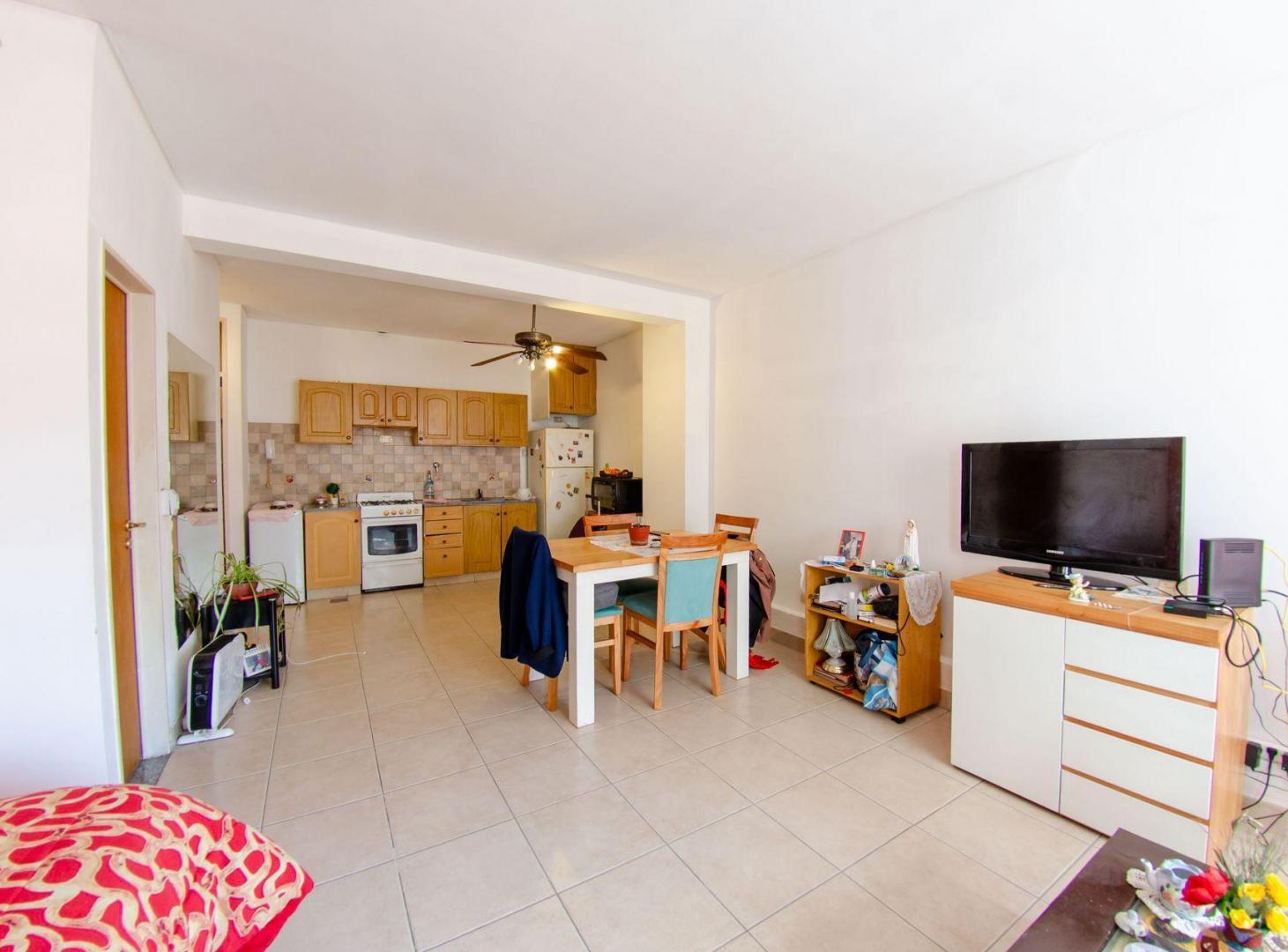 Foto de VENTA DEPTO. 1 AMBIENTE DIVISIBLE 39 M2 VILLA LURO, imagen 2