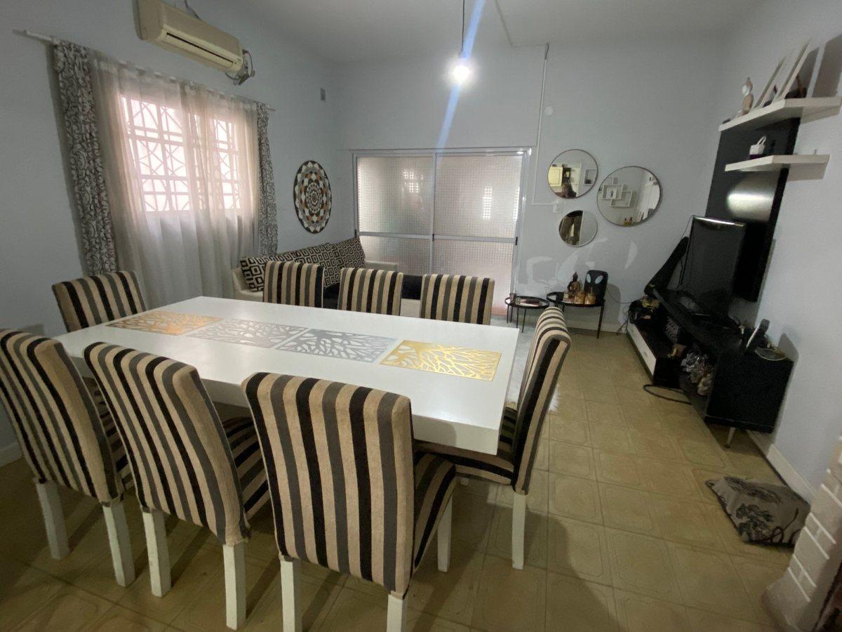 Foto de VENTA CASA 5 AMB C/PILETA JARDIN Y DEPTO FINANCIA, imagen 1