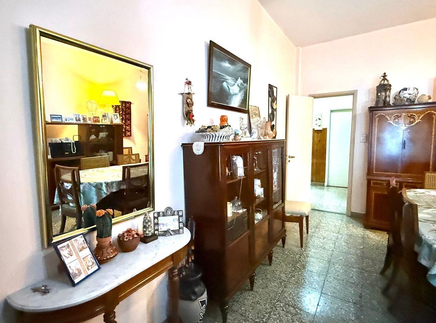 Foto de VENTA CASA 4 AMBIENTES RAMOS MEJIA CON PATIO, imagen 1