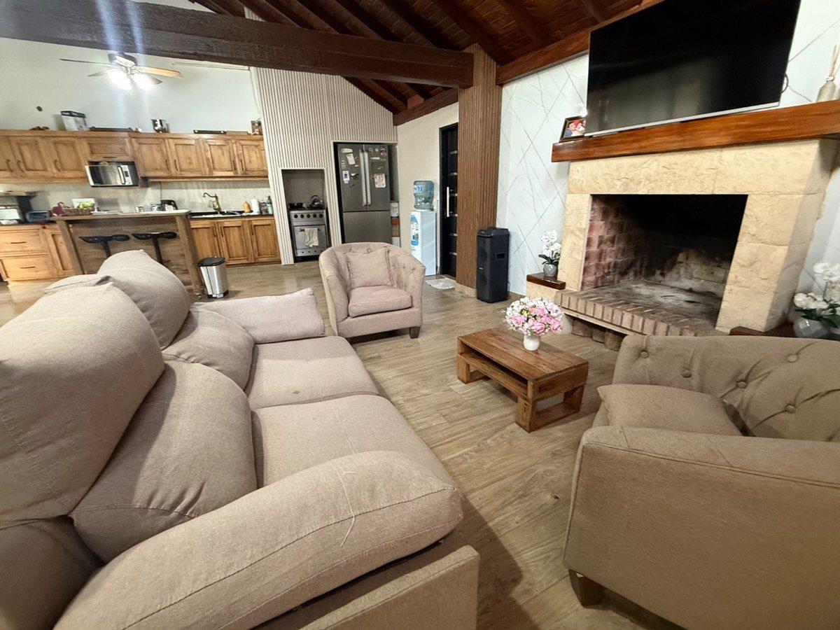 Foto de VENTA CASA 4 AMB FCO ALVAREZ ACEPTA PERMUTA, imagen 3